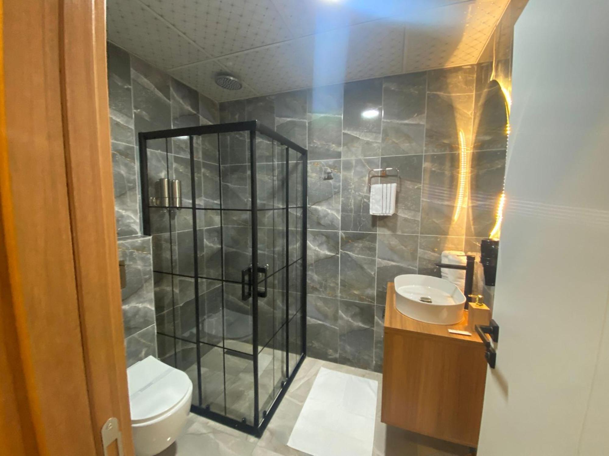 Vipinnhotels Otel *